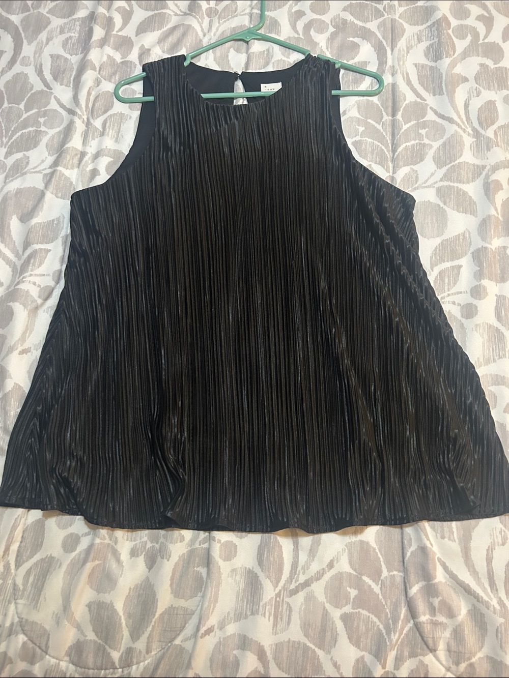 a new day Black Pleated Sleeveless Tank with Keyhole Back